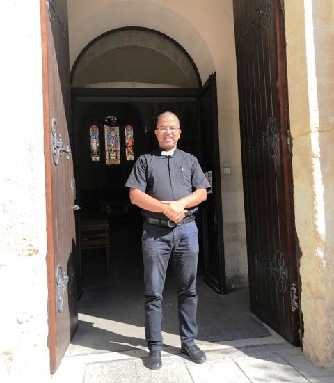 Photo du Père Humberto Pabon